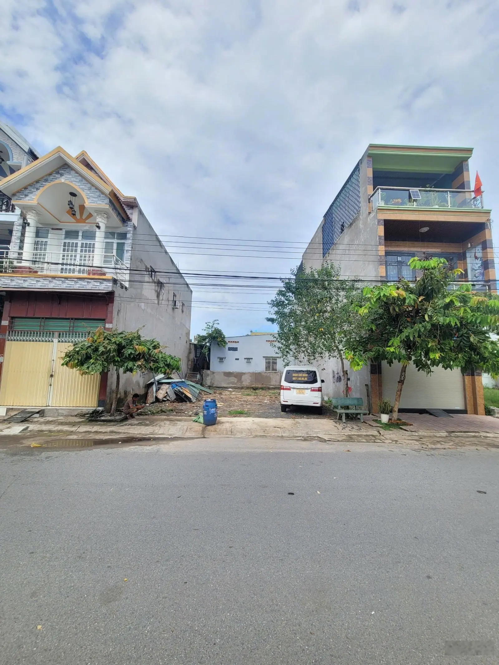 3 ty 450 Bán lô đất đường thông buôn bán P.Tân Đông Hiệp TP.Dĩ An
