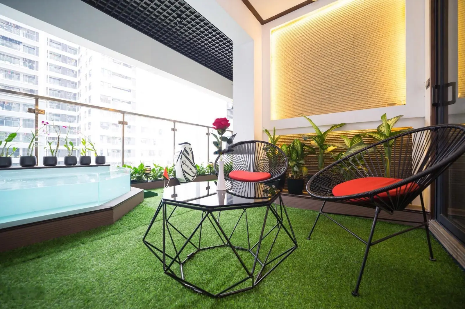 Em Thùy bán quỹ căn mới cập nhật liên tục 2 - 3 - 4PN CC Golden Palace 99 Mễ Trì, LH: 0977 986 ***