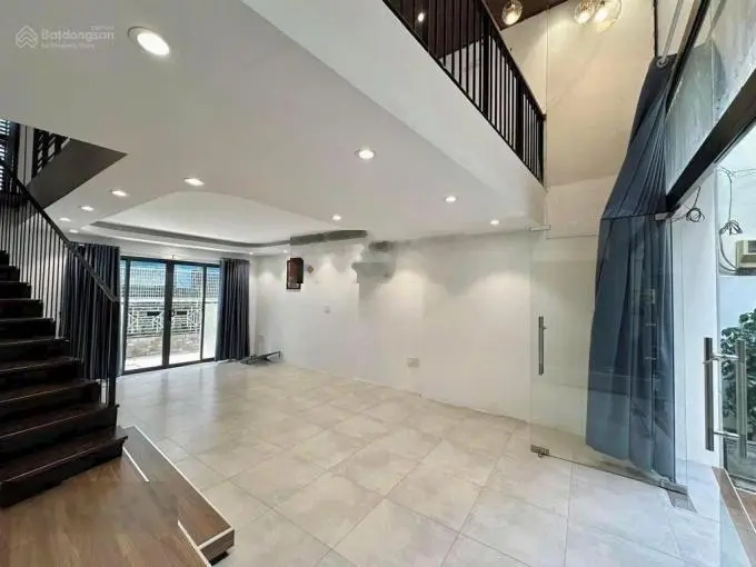 Bán nhà Trần Khánh Dư, P. Tân Định Q1. DT 63m2 gần cầu Trần Khánh Dư. Đang cho thuê 42tr