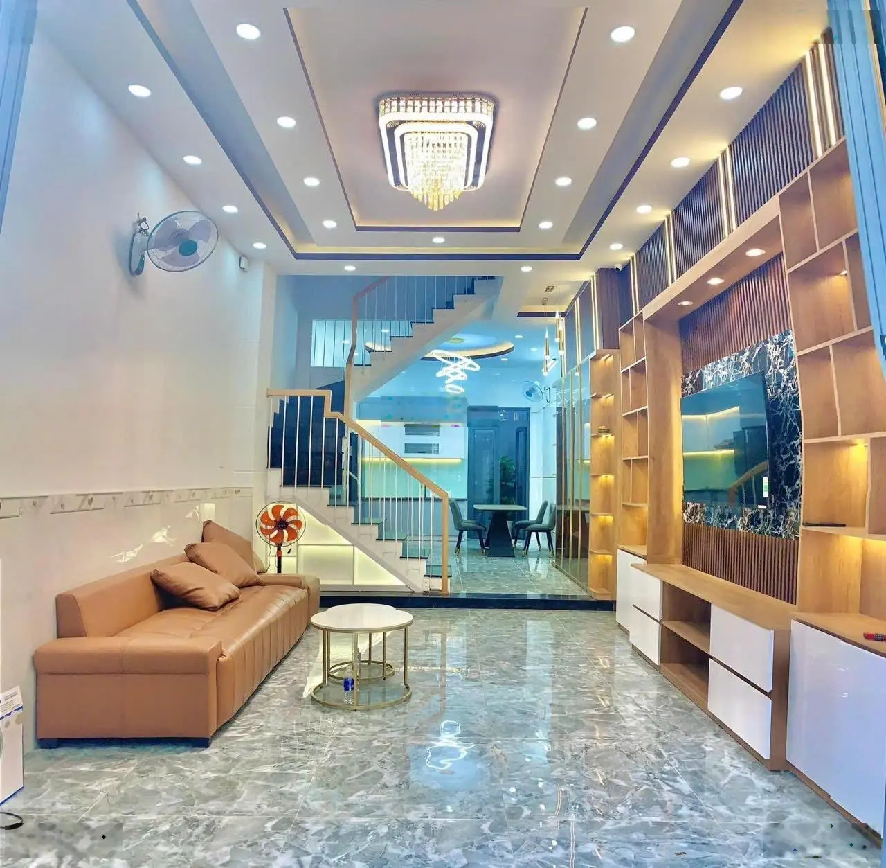 Dọn về quê sinh sống bán nhà Hẻm xe hơi Nhất Chi Mai Tân Bình. Giá chỉ 3tỷ9, diện tích 58m2