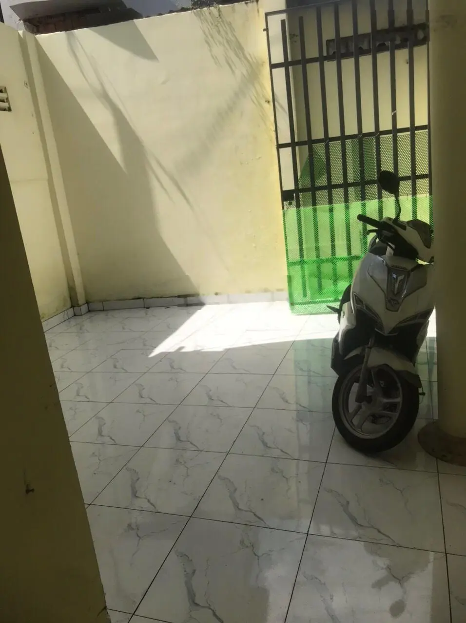 Chủ gửi bán Căn nhà 2 Tầng DT 105m2, ngay đường Tam Châu, kế Bệnh Viện Thủ Đức, SHR giá chỉ hơn 4tỷ