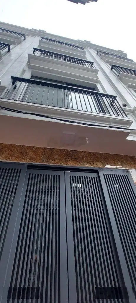 Bán nhà riêng tại Cầu Diễn, 6 tỷ, 38m2, 5PN, 5WC giá tốt