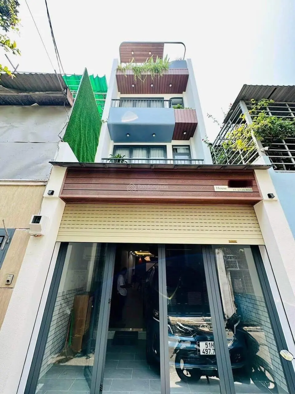 Định cư bán nhà hẻm xe tải Nhiêu Tâm - P5 - Q5. Giá 4Tỷ150/72m2 cho thuê 35Triệu Gần chợ Hoà Bình