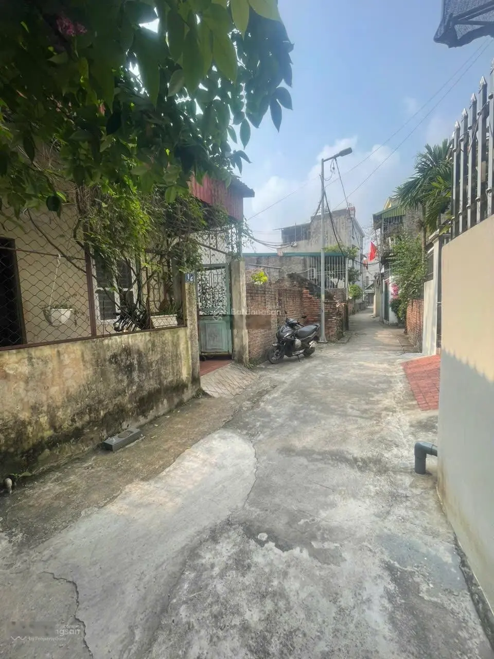 Bán đất Đông Dư 55m2 x 7m mặt tiền, bằng hậu ngõ 2m ô tô đỗ cách nhà 10m, sẵn 2 phòng trọ cho thuê