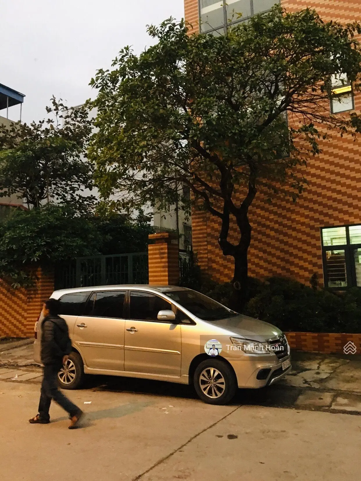 Chính chủ cần bán gấp nhà mp Kiến Hưng,HĐ.Đường 12m,ôtô tránh,KD sầm uất.Lô góc2mặt thoáng.Giá14tỷ5