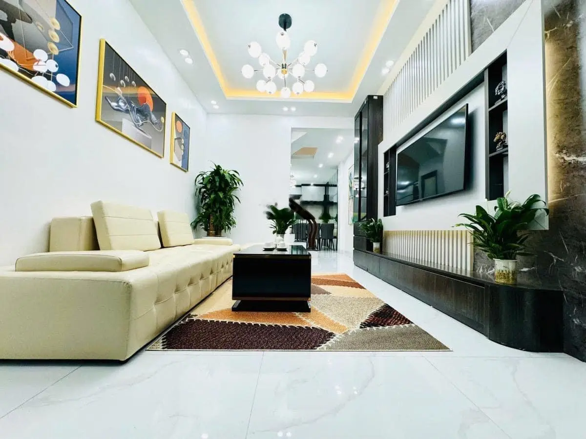 Bán nhà đường hoàng văn thái, giá tốt nhất chỉ 220 triệu/m2, 34m2, 5 pn, 3 pt