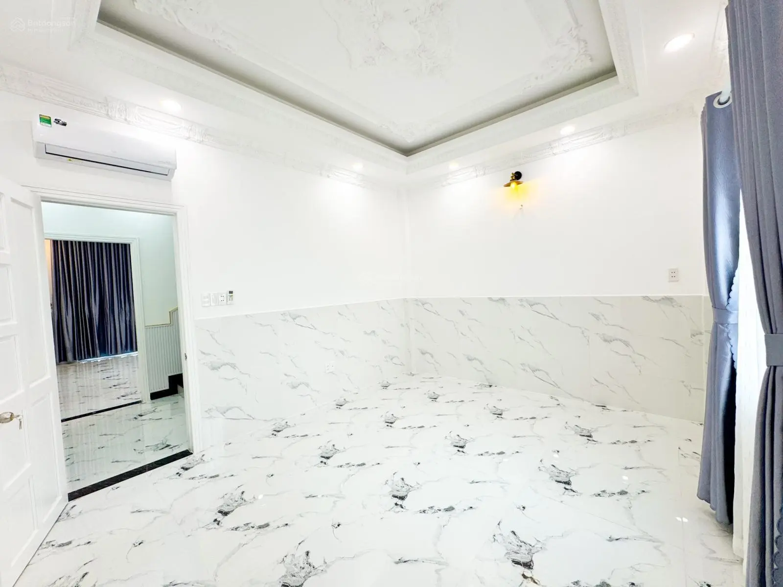 Bán nhà sổ riêng 96m2 hoàn công 4 tầng nội thất cơ bản - Lê Văn Lương Nhà Bè