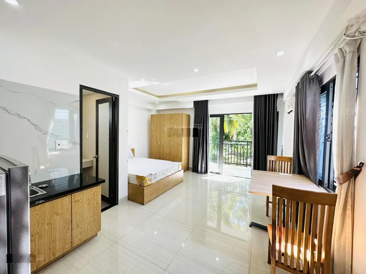 Bán nhà mặt phố có sẵn 12 căn hộ