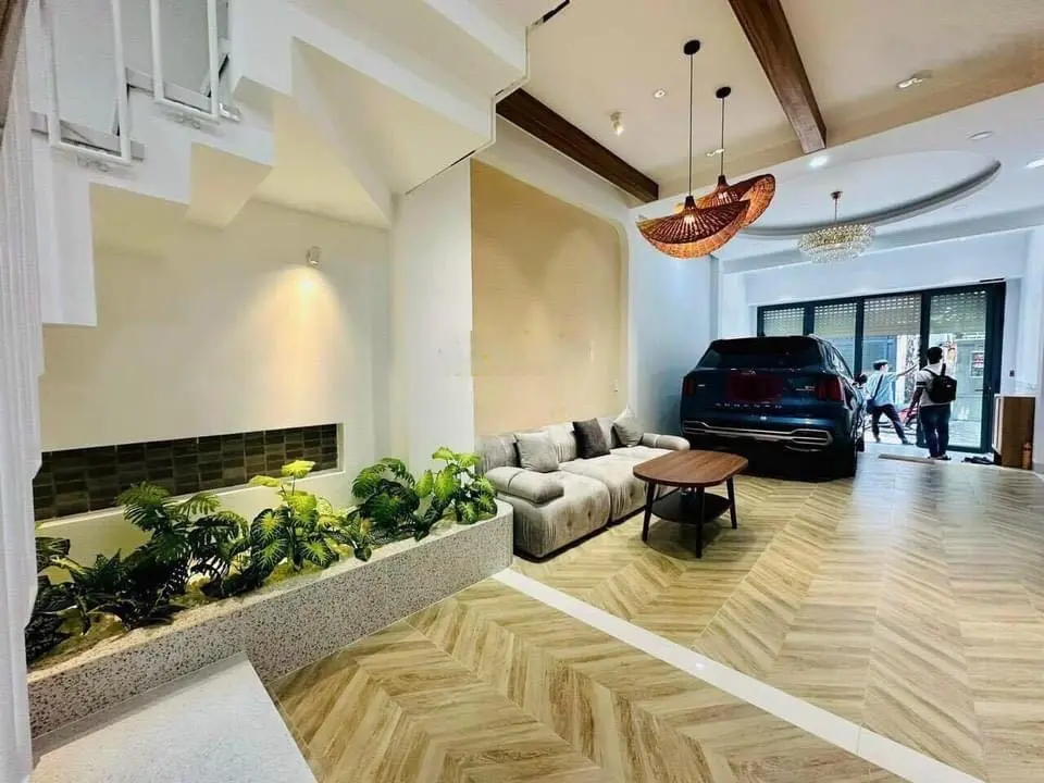 Định cư bán nhà hẻm xe tải Nhiêu Tâm - P5 - Q5. Giá 4Tỷ150/72m2 cho thuê 35Triệu Gần chợ Hoà Bình