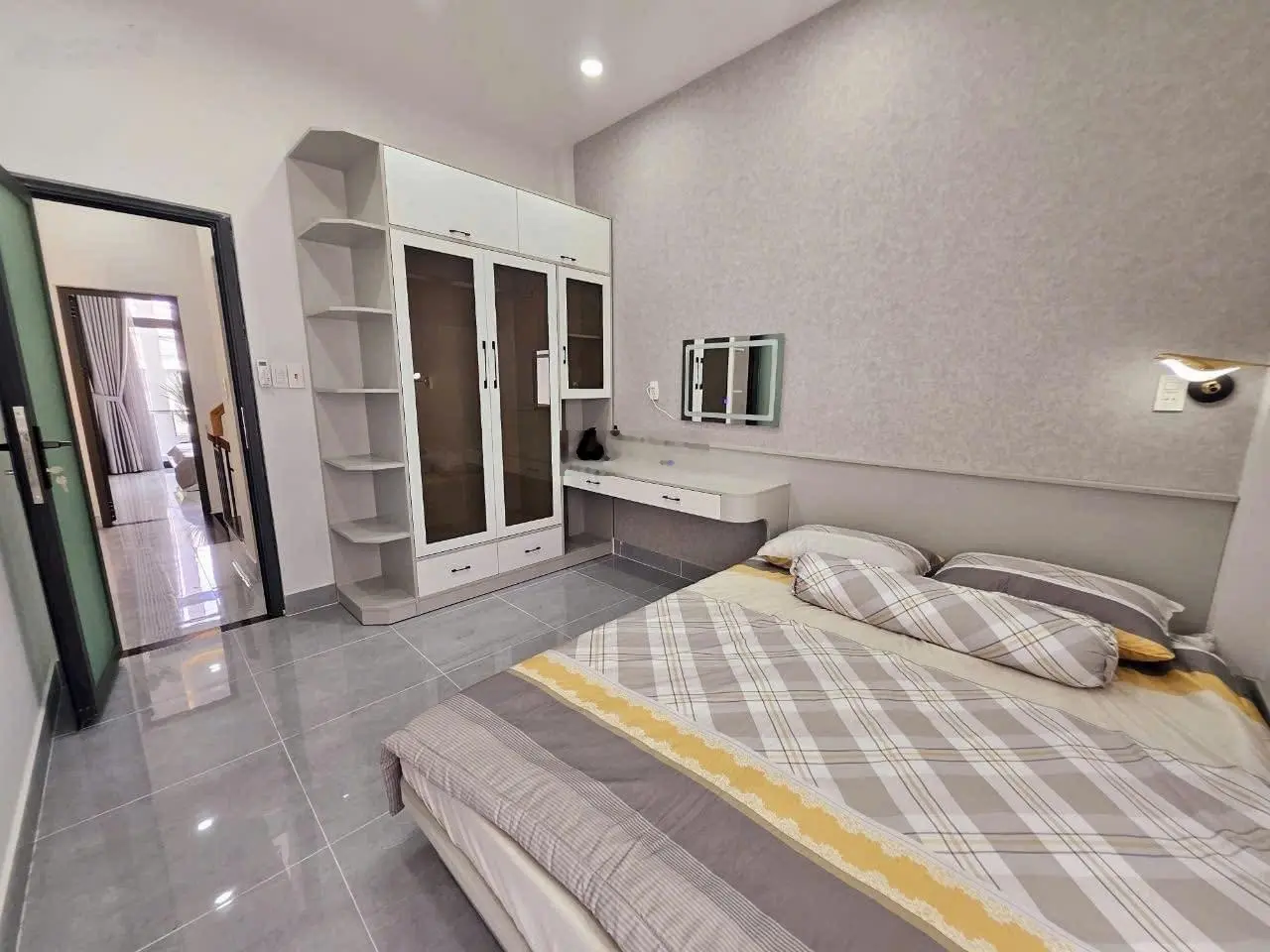 Lên ngay siêu phẩm nhà đẹp tại Đ. Nguyễn Kiệm, P9, Phú Nhuận DT 56m2. HĐ cho thuê 13 tr/1 th