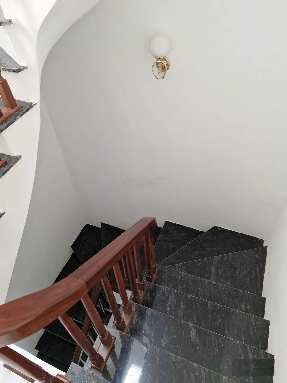 Diện tích lớn 65m2x3T, sân trước sau, oto đỗ cửa, Đại Tảo - Đại Thành.