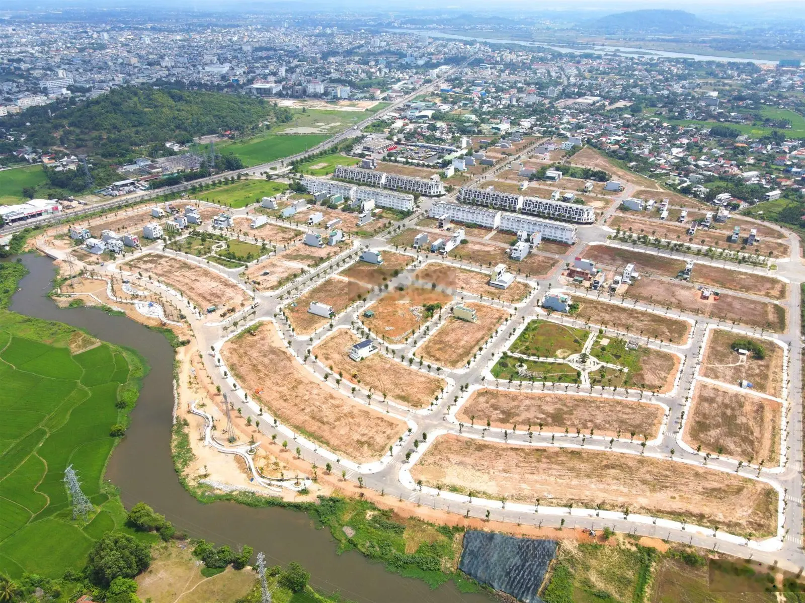 Đất nền giá 1tỷ 2xx. KĐT Phú Mỹ Quảng Ngãi , sổ hồng sở hữu lâu dài