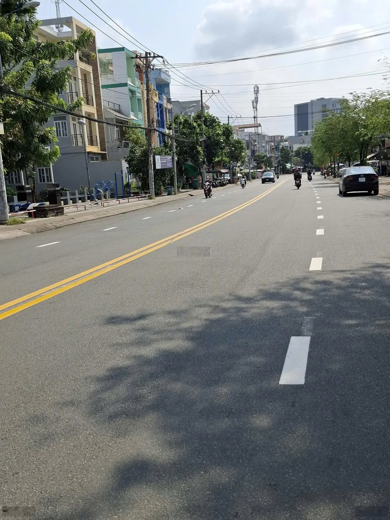 Bán nhà mặt tiền Man Thiện Quận 9 giá 13,5 tỷ
