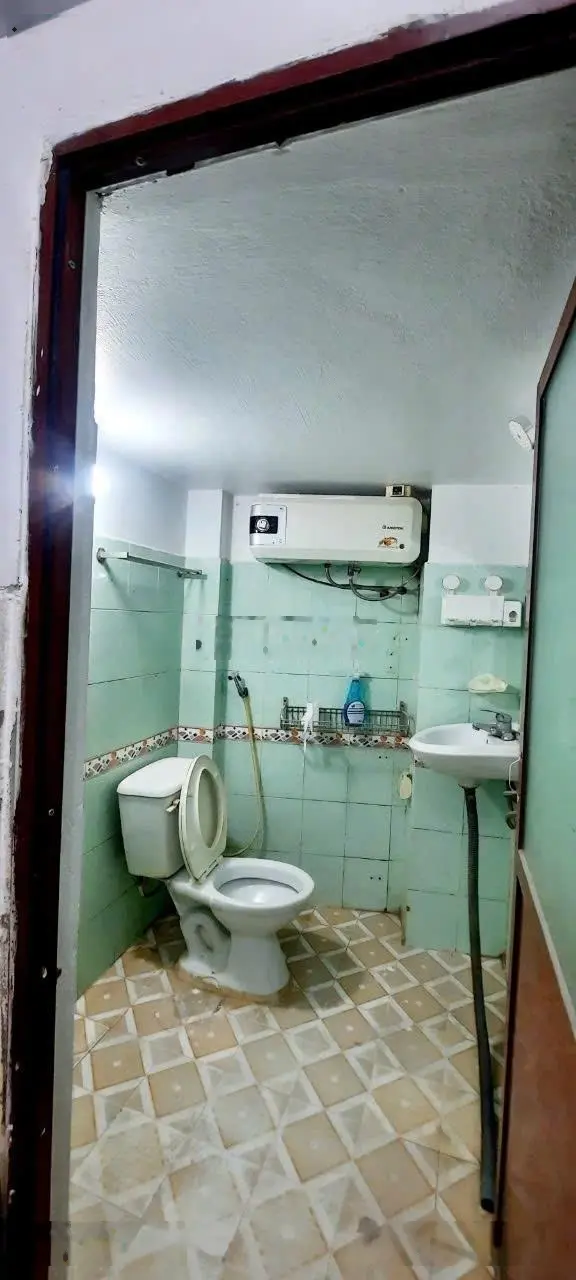 Cần bán nhà Định Công 16m2 lô góc 3 tầng giá 1.3 tỷ