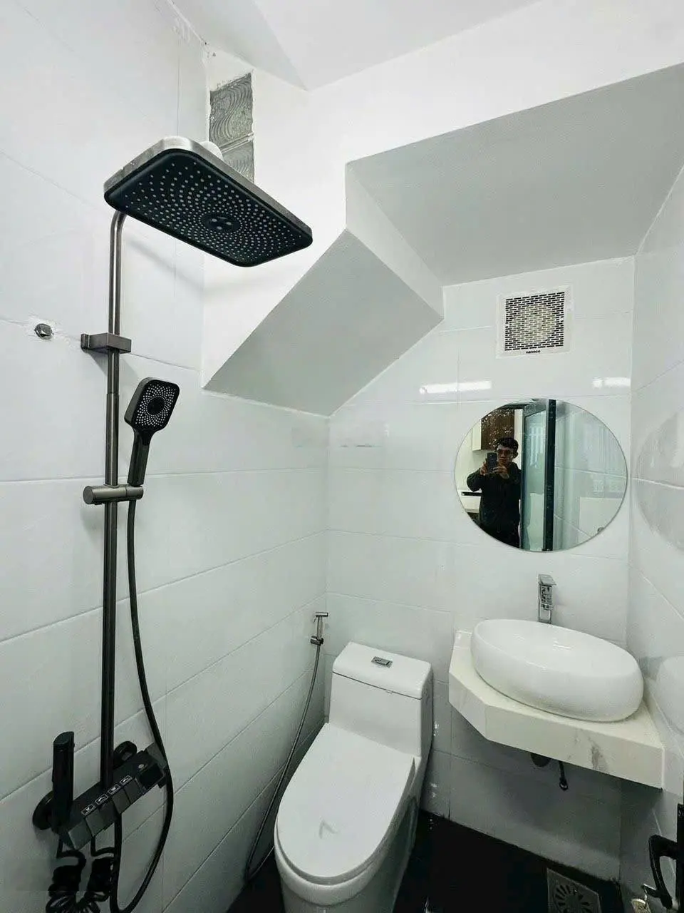 Hoàng Diệu X X 2 trăm triệu y không lên một đồng