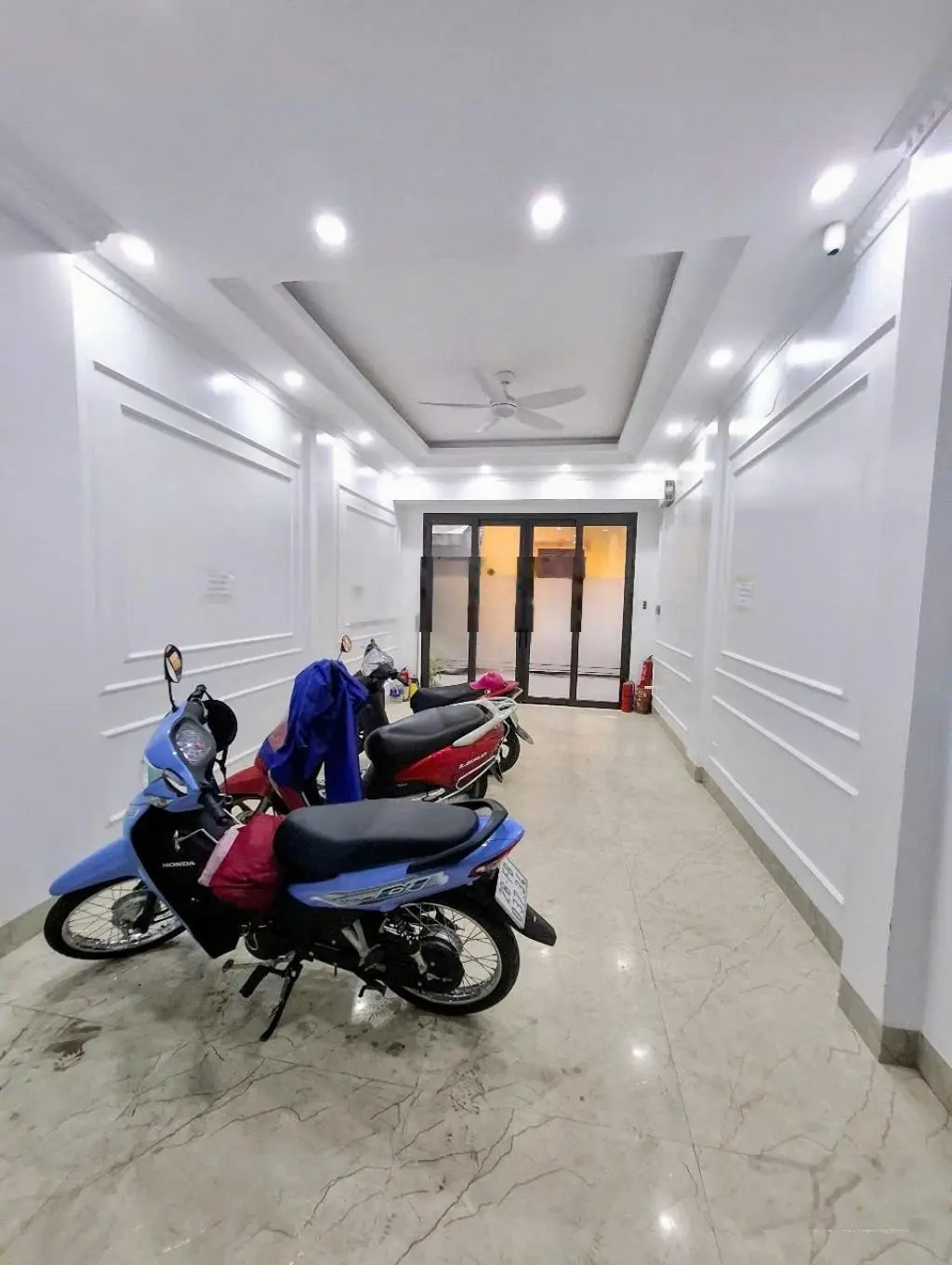 Nhà mặt phố - giá mặt ngõ Hoàng Đạo Thành - Thanh Xuân. Đường trải nhựa. Kinh doanh, cho thuê