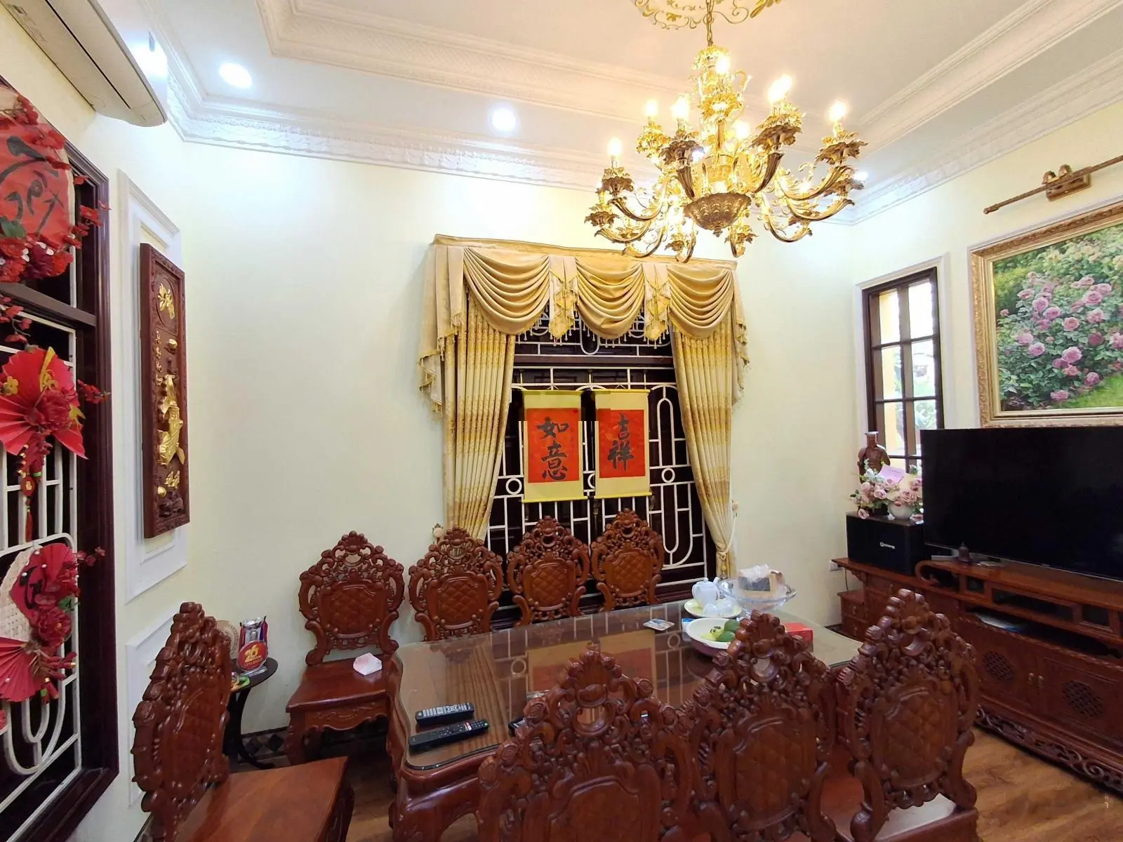 Cần bán nhanh biệt thự sân vườn tại Cổ Linh, Long Biên. Ô tô tránh, kinh doanh. DT 327m x10m. 42 tỷ