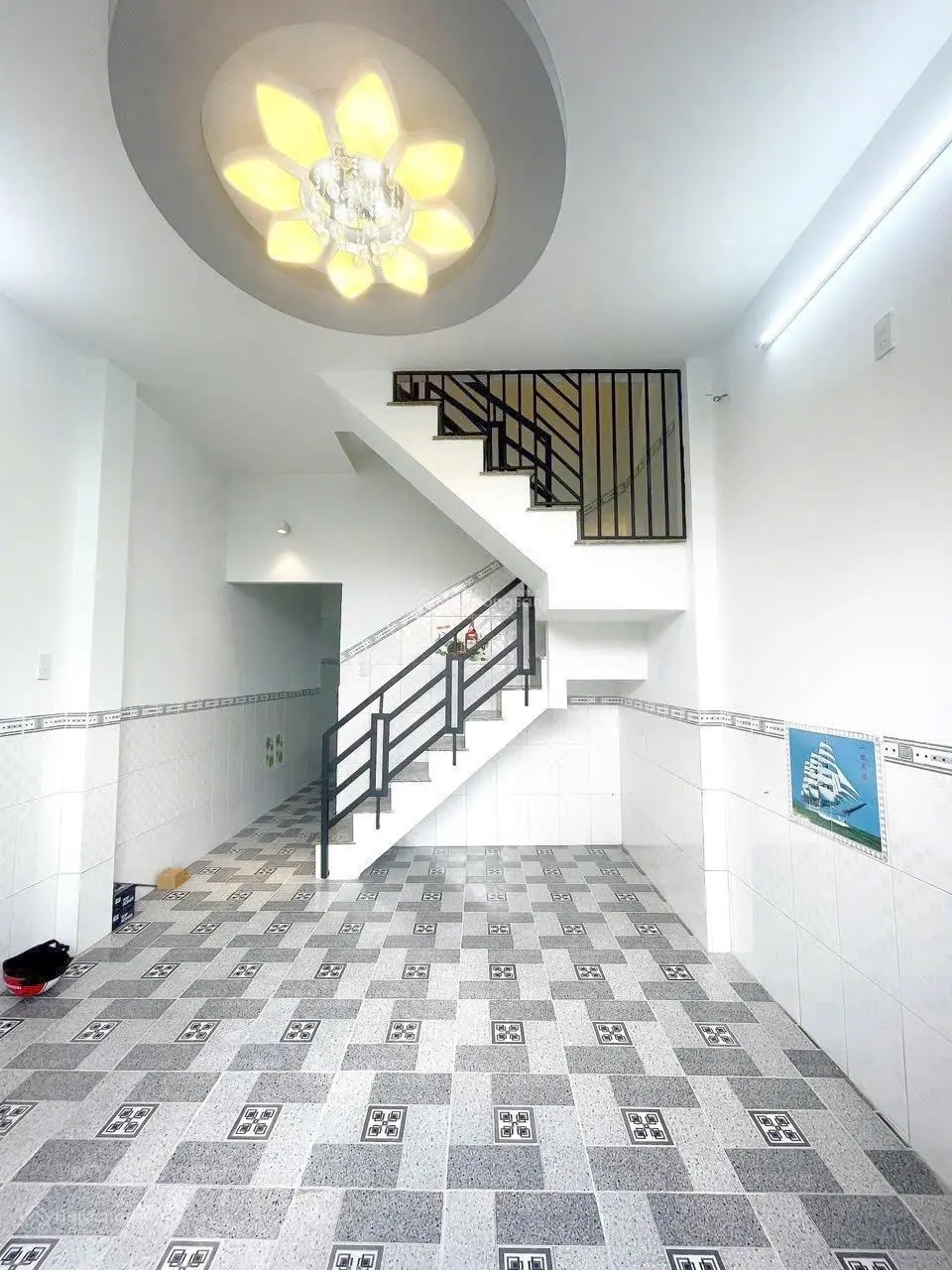 Tài chính chỉ hơn 2 tỷ mà sở hữu nhà 3 tầng thuộc phường phước hải, tp nha trang.