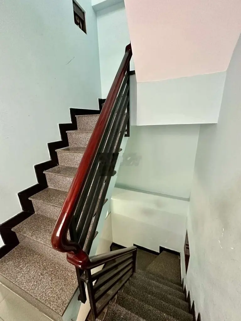 Nhà rộng hẻm 318 Phan V Trị, Bình Thạnh 45m2,3 tầng 4p ngủ,xe hơi C20M