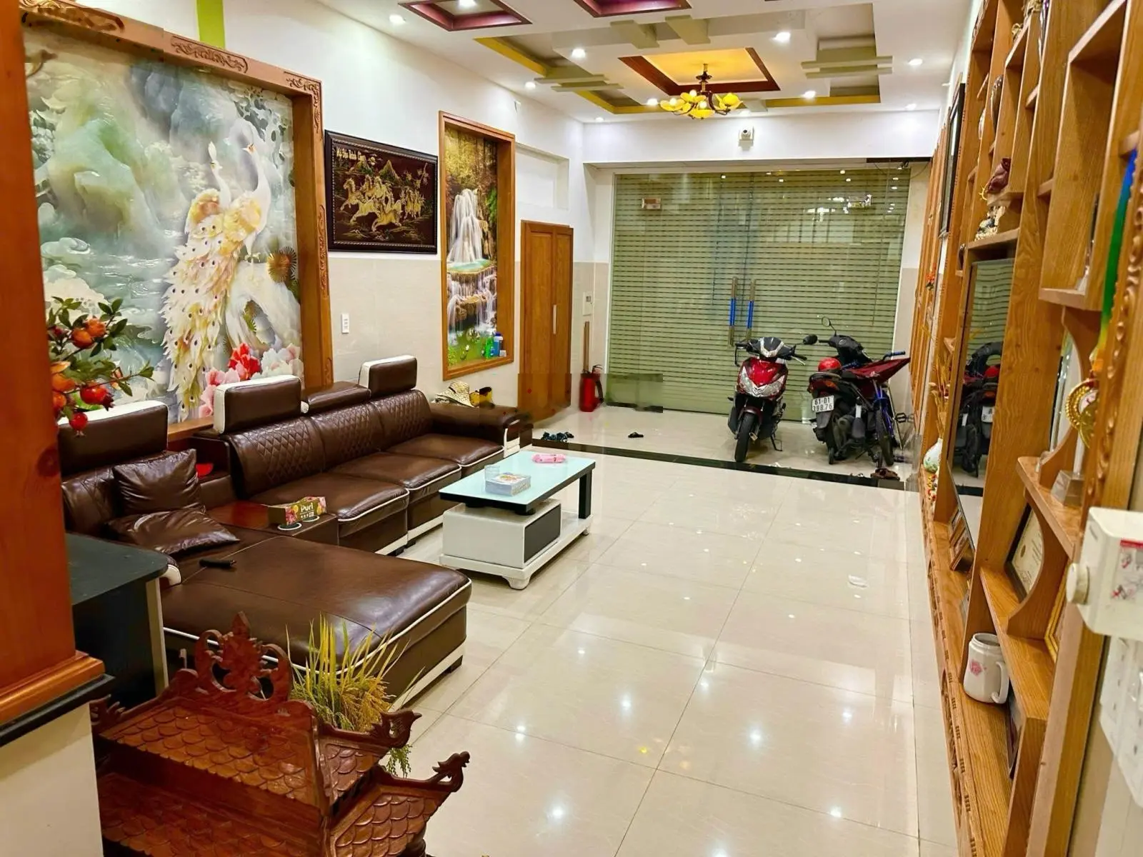 Nhà 1 trệt 2 lầu kcd Toa xe lửa dĩ an
