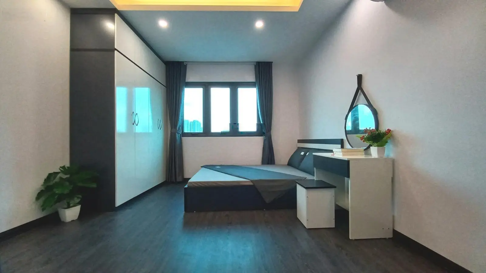 Bán gấp tòa CHDV xây mới hiện đại 58m2x7 tầng đầy đủ nội thất, giá 12.9 tỷ, phố Thụy Khuê, Tây Hồ