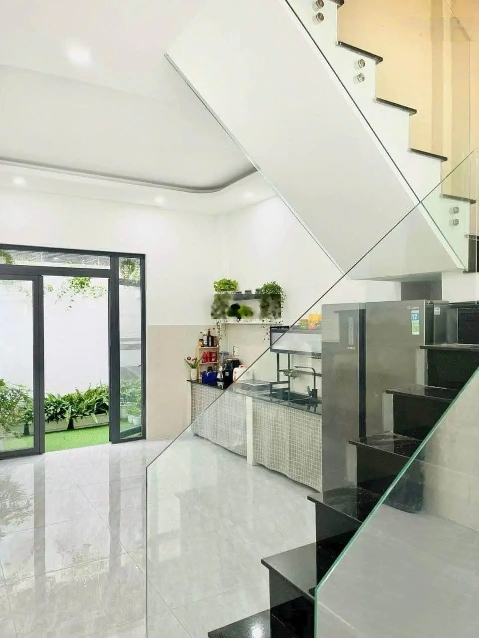 Giảm sâu 1.4 tỷ, nhà 5 tầng mới, hẻm 7m thoại ngọc hầu tân phú, chỉ 6 tỷ x, giá rẻ.