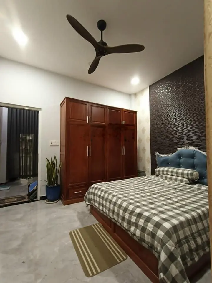 LÊN SÓNG SIÊU PHẨM HOÀNG DƯ KHƯƠNG,Q10, 3TY450,1T,2L , 3PN,4WC, ĐANG CHO THUÊ KHO 15TR/TH,HẺM 5M