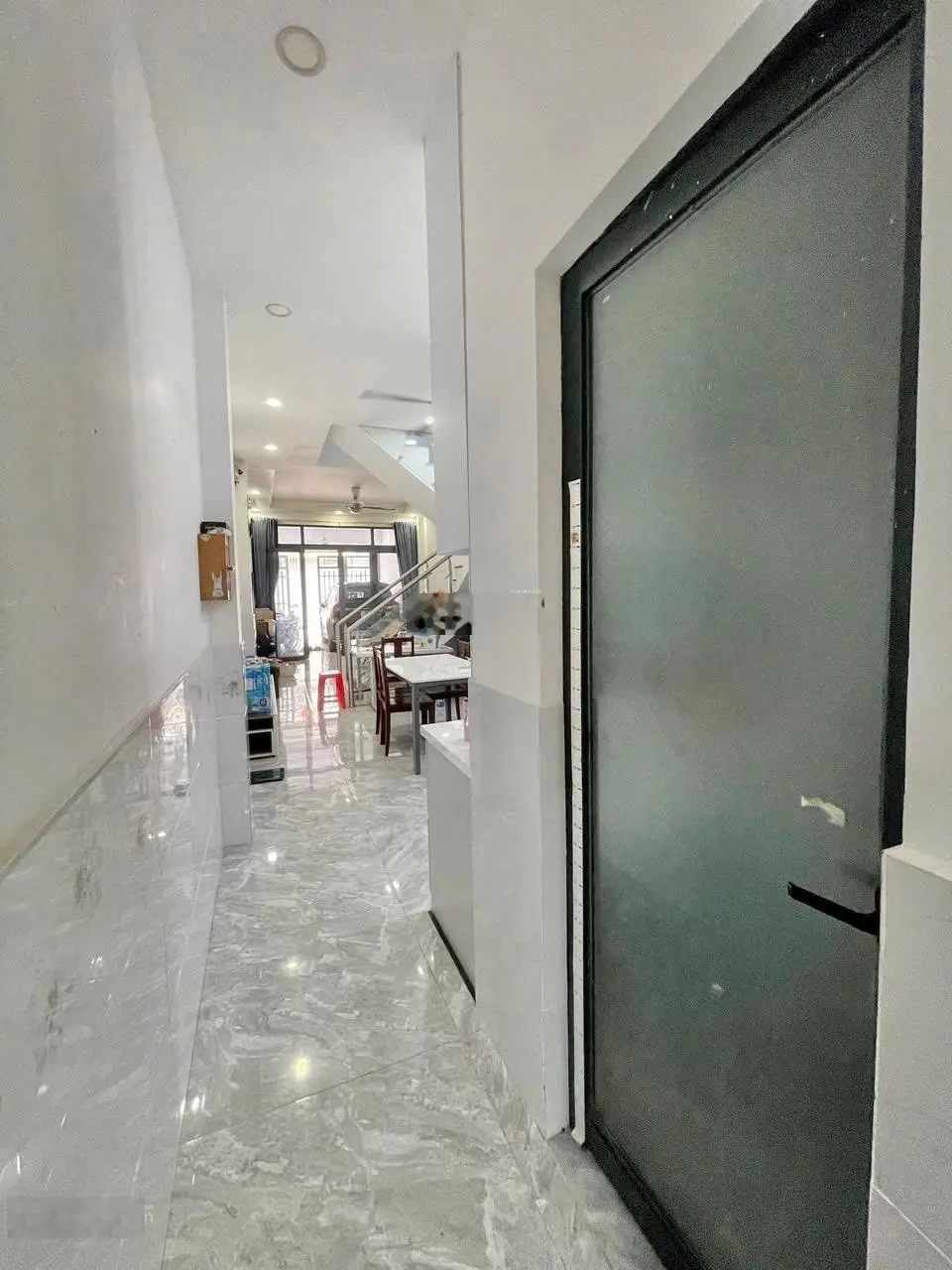 Nhà lầu trệt hoàn công Dĩ An, sát Trần Quang Khải, sân ô tô, đường 7m thông, giá 4.65 tỷ TL