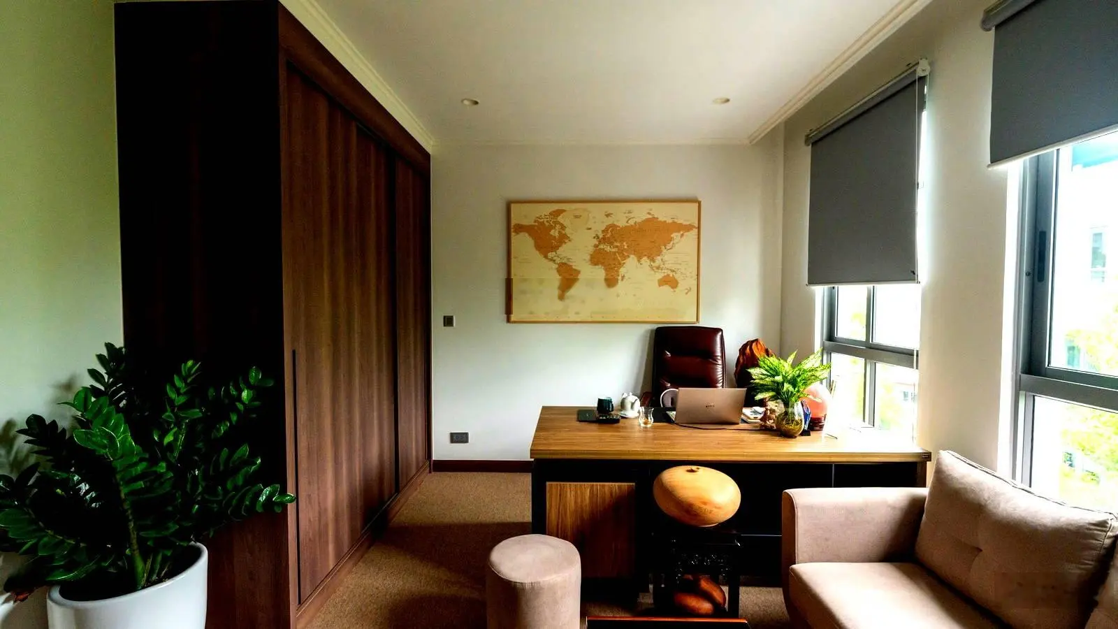 Bán siêu phẩm The Manor - kinh doanh 2 mặt thoáng - 4T thang máy - DT 99m2 - MT 6,6m - giá 38,9 tỷ