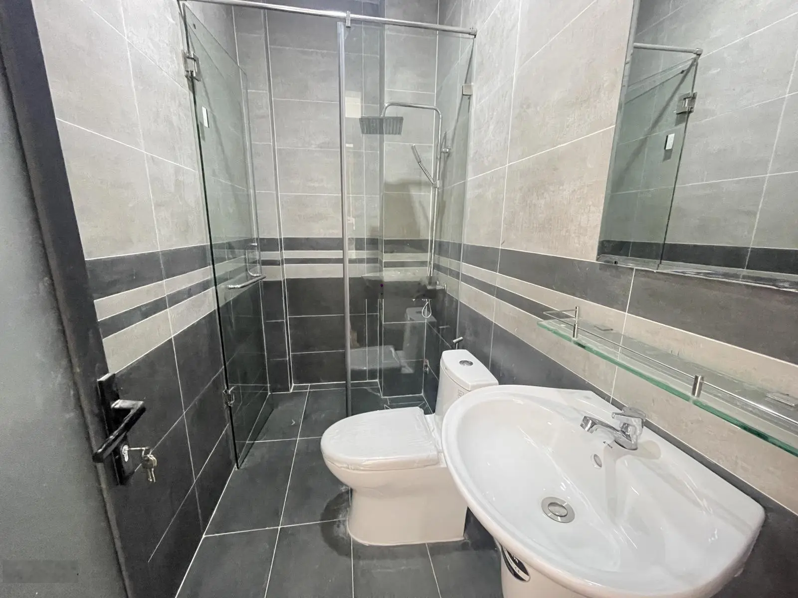 Nhà mới 4 tầng đường ô tô tận nhà ngay Cân Nhơn Hoà, đối diện Vạn Phúc City - Sổ riêng - 0901469357