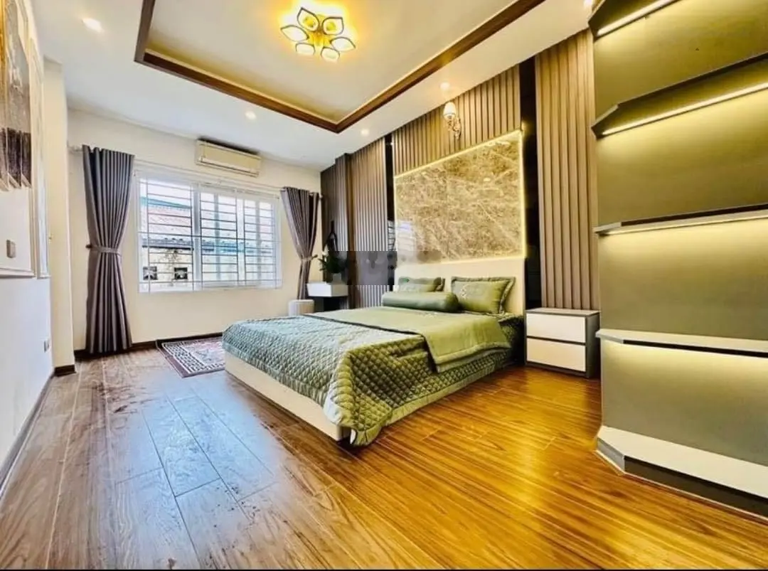 Bán nhà Dương Văn Bé, Hai Bà Trưng, Vĩnh Tuy, sau Time City, 30 oto DT 44,5m2x5T, mới, giá 5, x tỷ