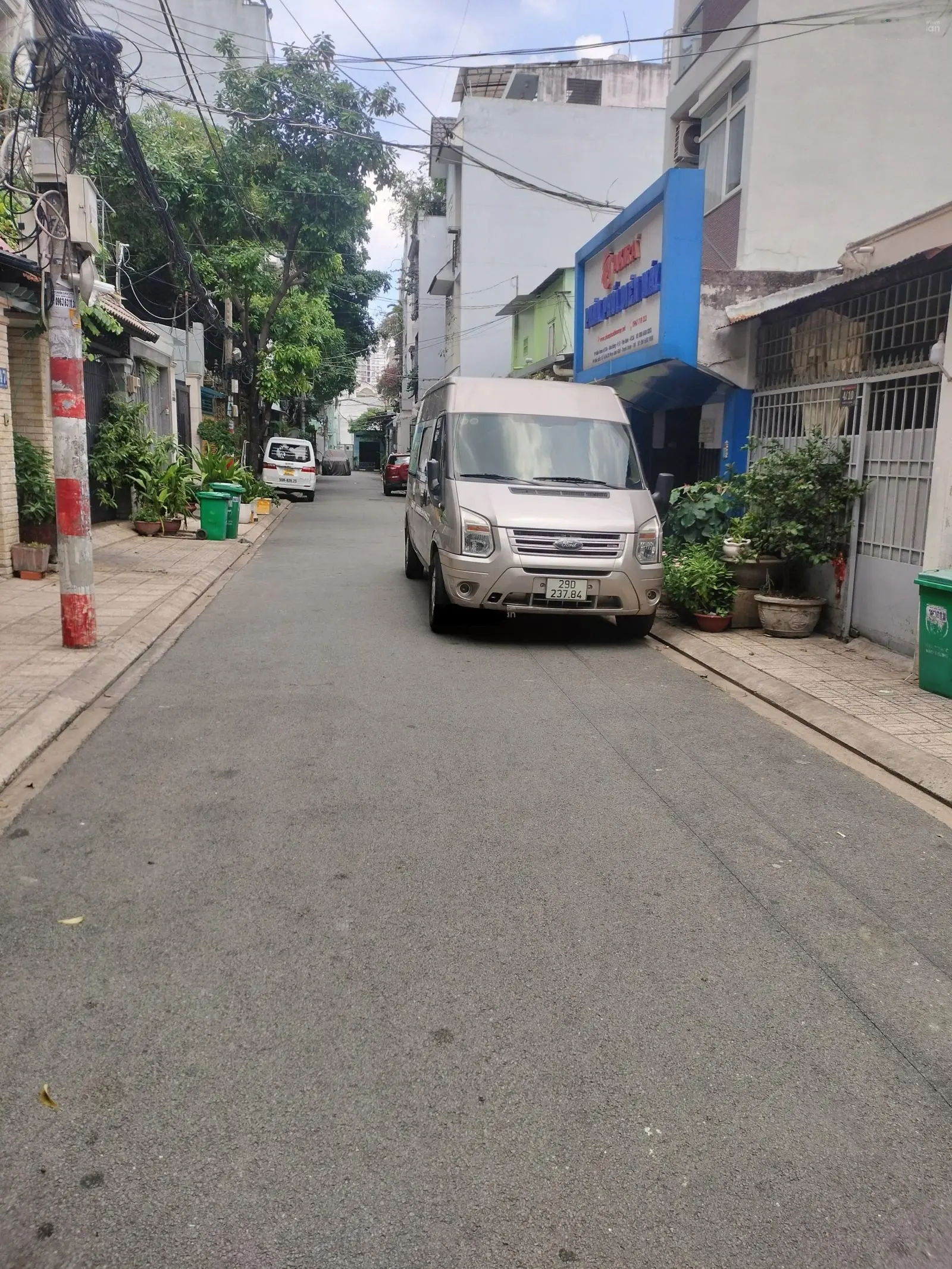 Bán nhà hẻm khu vip Bàu bàng, p13, tb dt : 5,4x27m NH 7m nhà trệt 3 lầu st, nhà có 11 phòng