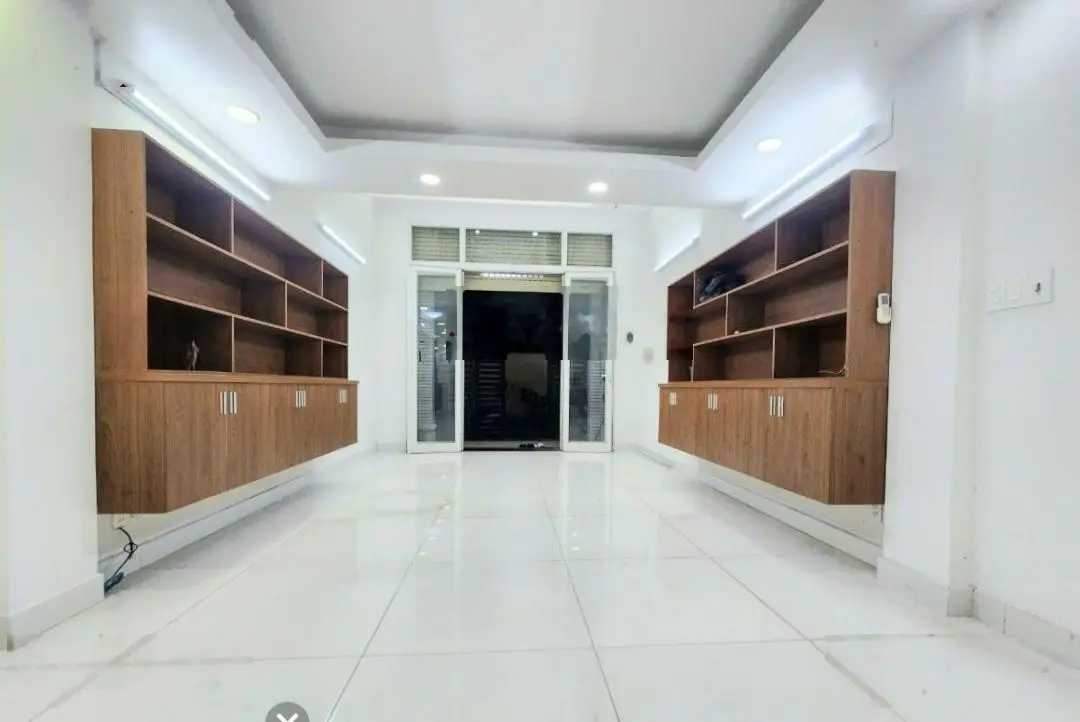 Nhà đẹp, 2 mặt tiền hẻm 5m, vị trí hiếm, sát MT Phan Văn Trị, Kế Cityland, 5 tầng 68m2, 10.9 tỷ