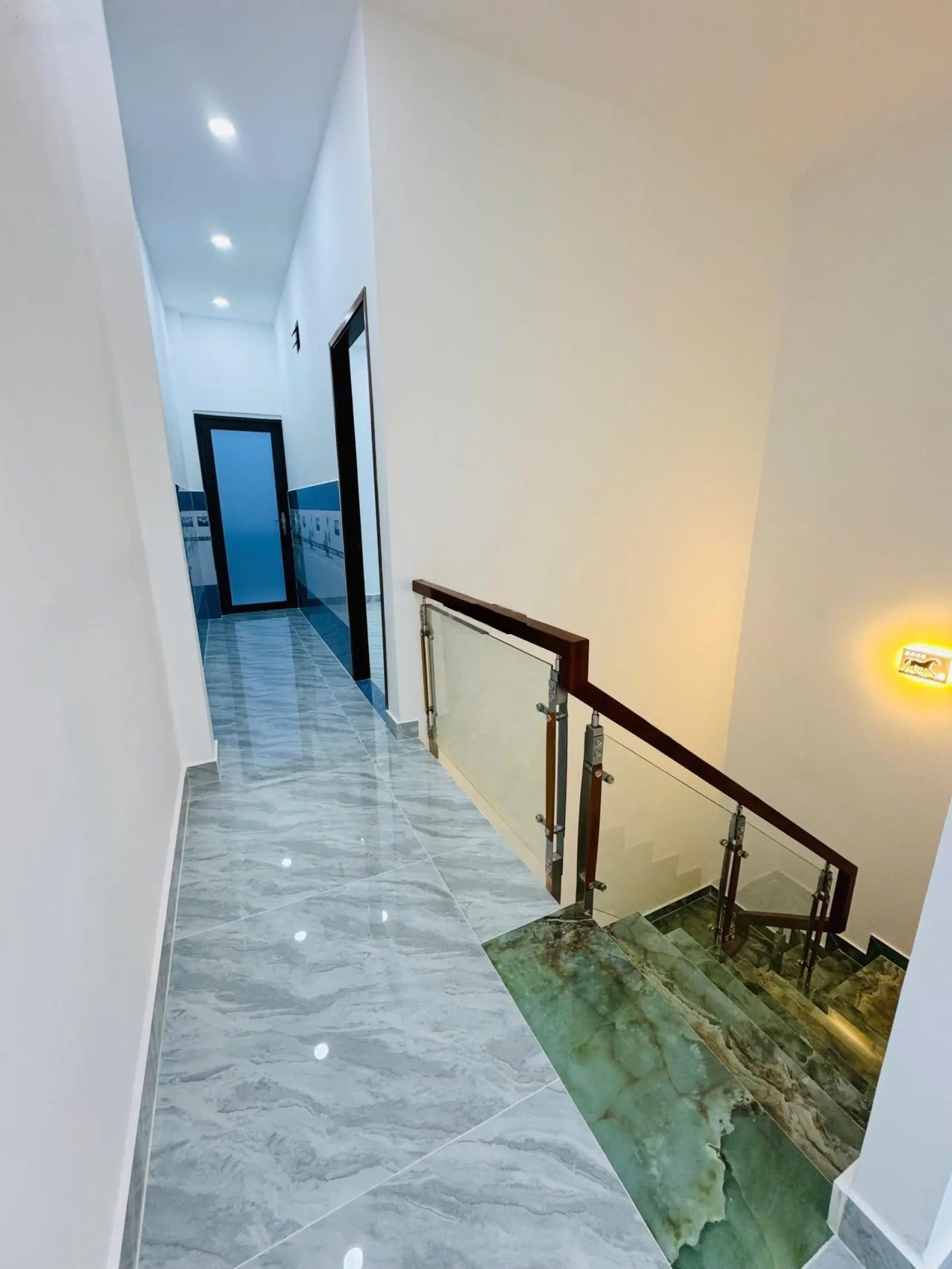 Siêu phẩm đẹp lung linh đường xe hơi thị trấn kim điền cẩn giuộc long an 3 tầng 2,6 tỷ dt 65 m