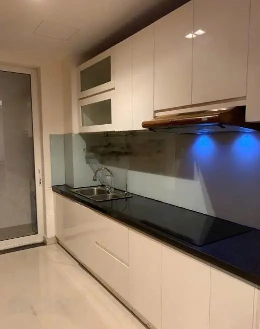 Bán căn hộ Kingdom - Quận 10. 2PN (78m2) giá: 5 tỉ. LH: 0932 248 ***
