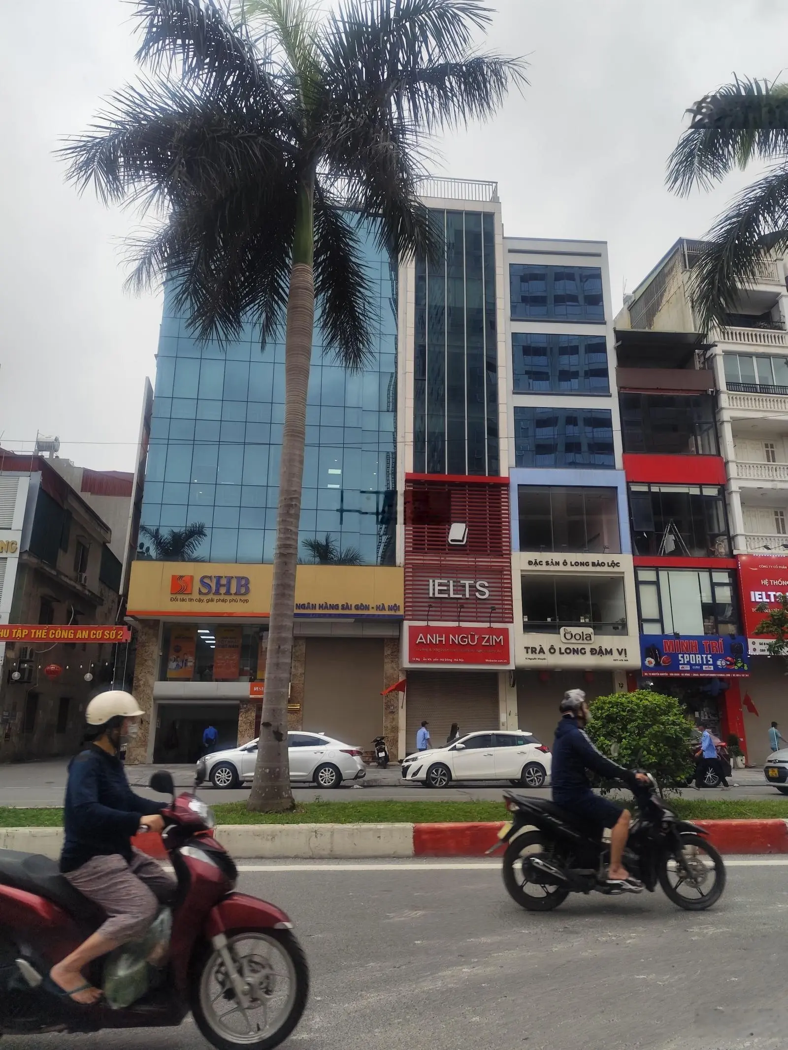 Bán Nhà Mặt Phố Lê Trọng Tấn, 2 mặt đường, 135m2, MT 5m, Vỉa Hè 10m, Giá 31.5tỷ