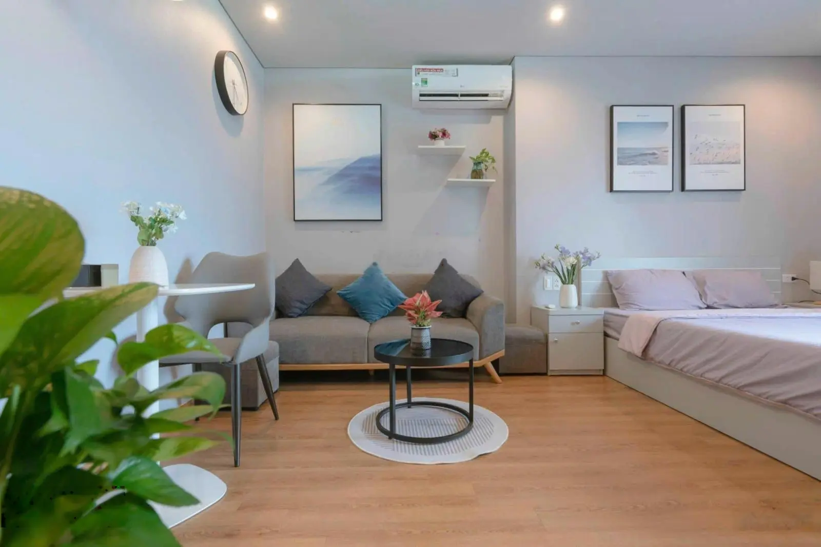 Bán căn hộ Studio view chính biển chung cư Greenbay Garden Bim 30 Tầng Hùng Thắng - Hạ Long