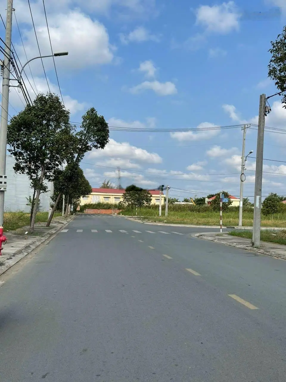 GIÁ TỐT ĐẦU TƯ:nền đất đường số 10 DA Saigon Village,trục đường chính LG 17m,DT 80m2,giá chỉ 2tỉ050