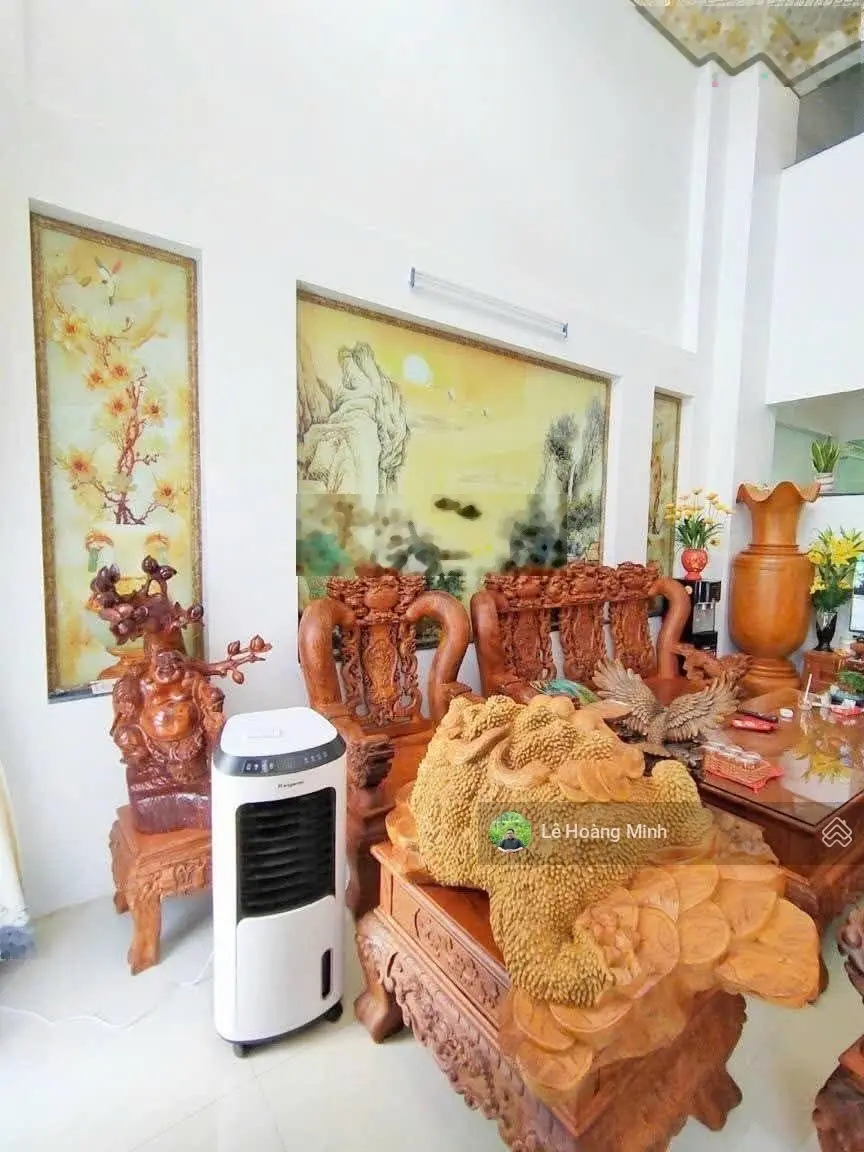Quá rẻ. Nhà phố 3 tầng và xưởng 326m2 Mặt tiền Đường Hiệp Thành 13