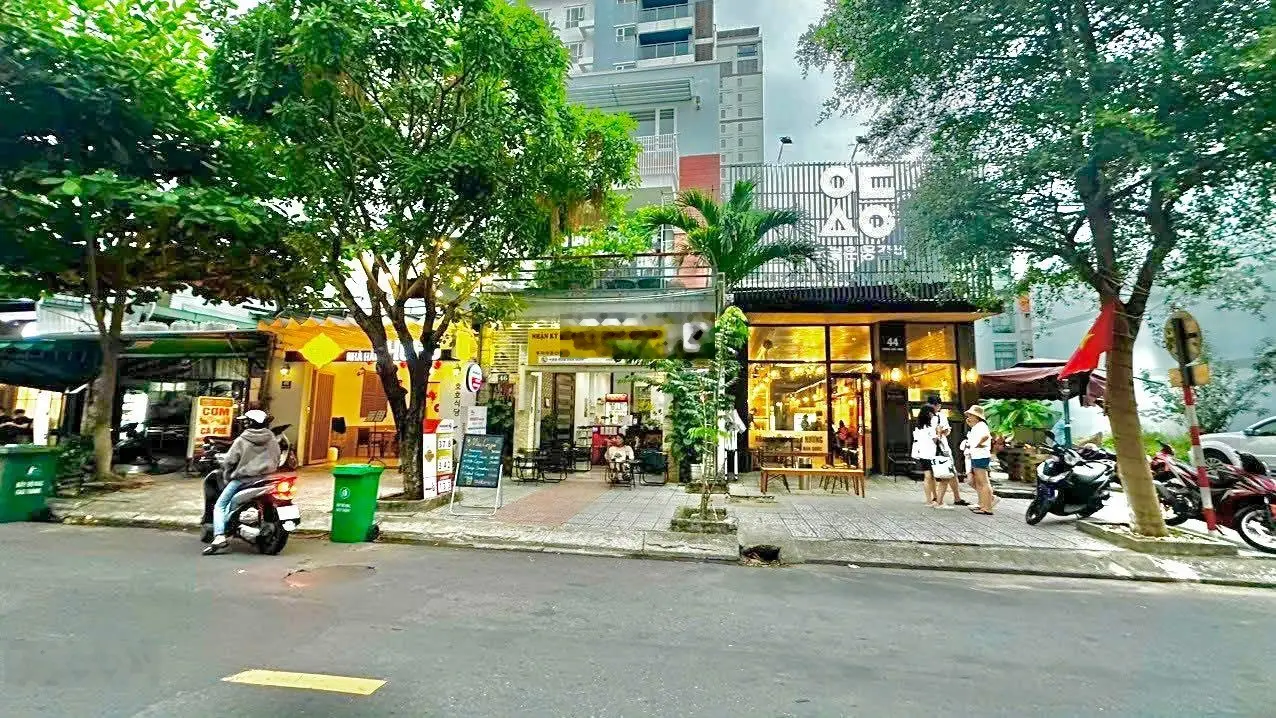 Bán nhà: 3T 175m2, ngang 10m. Đường Dương Đình Nghệ. Khu phố Hàn Đà Nẵng. Giá cực kỳ tốt. 19 tỷ
