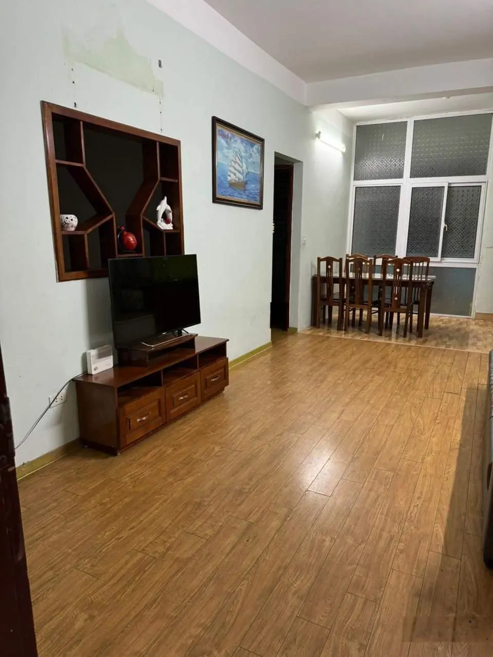 Bán căn hộ diện tích 60,5m2 tầng cao tại tòa thương mại khu đô thị Đặng Xá, Gia Lâm