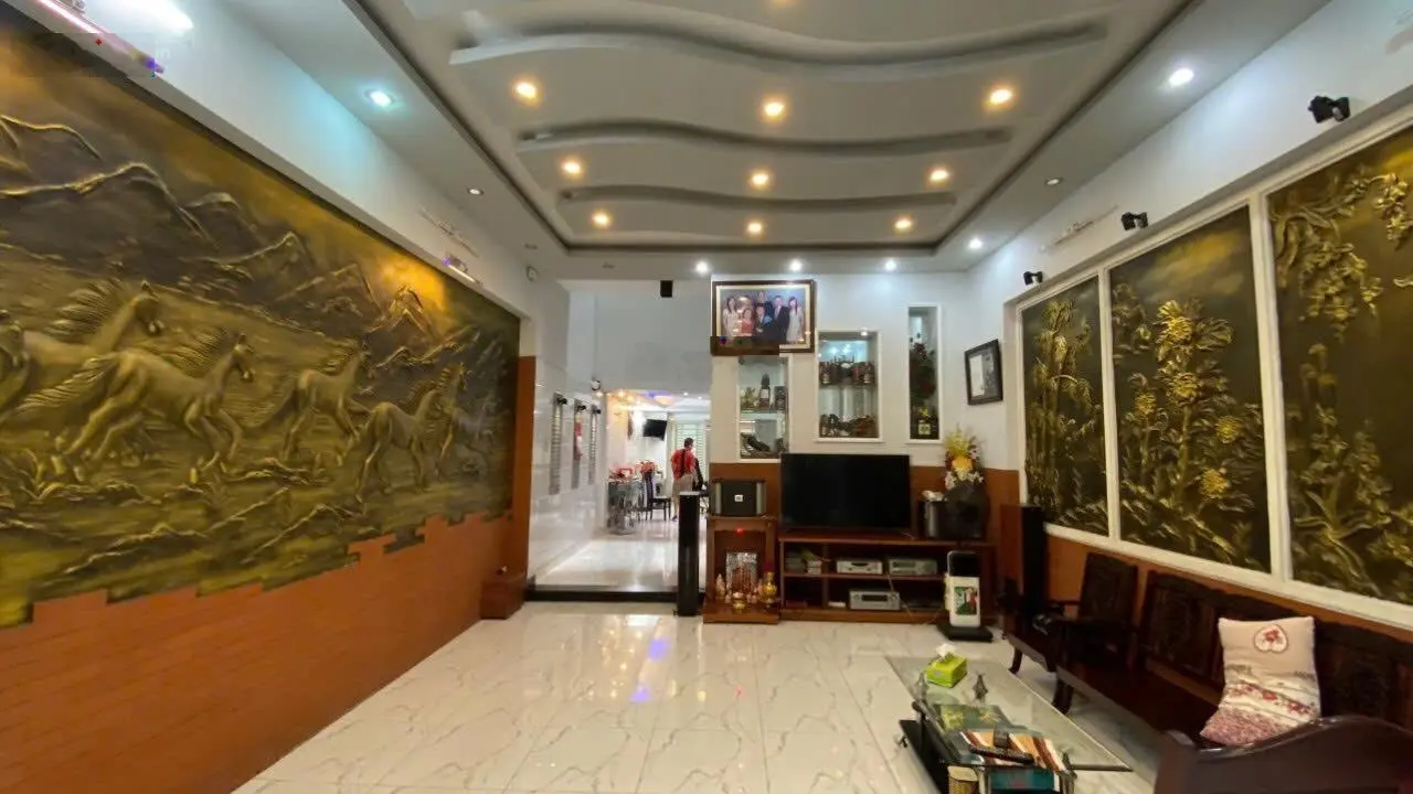 Bán gấp nhà ni sư huỳnh liên,dt:5x20 2 lầu đẹp tại tân bình , giá chỉ 15.5 tỷ!