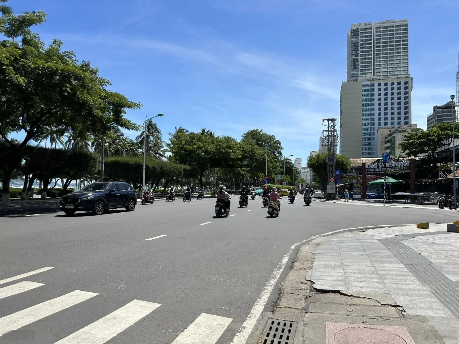 Bán đất 3 mặt tiền trung tâm thành phố biển Nha trang