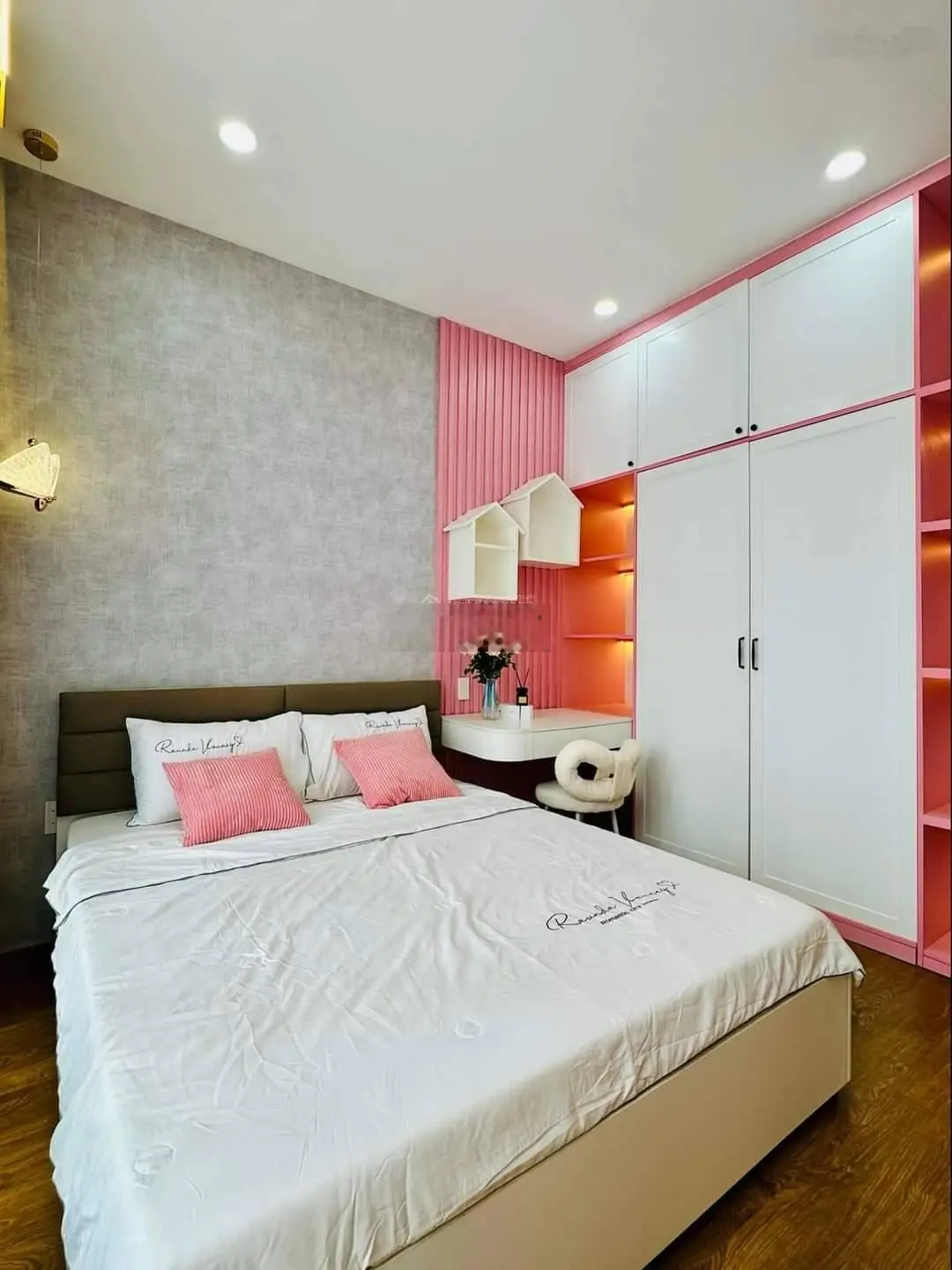 Hot! Siêu phẩm 666 đường 3/2, P14, Quận 10, DT: 63m2, sổ hồng riêng chính chủ