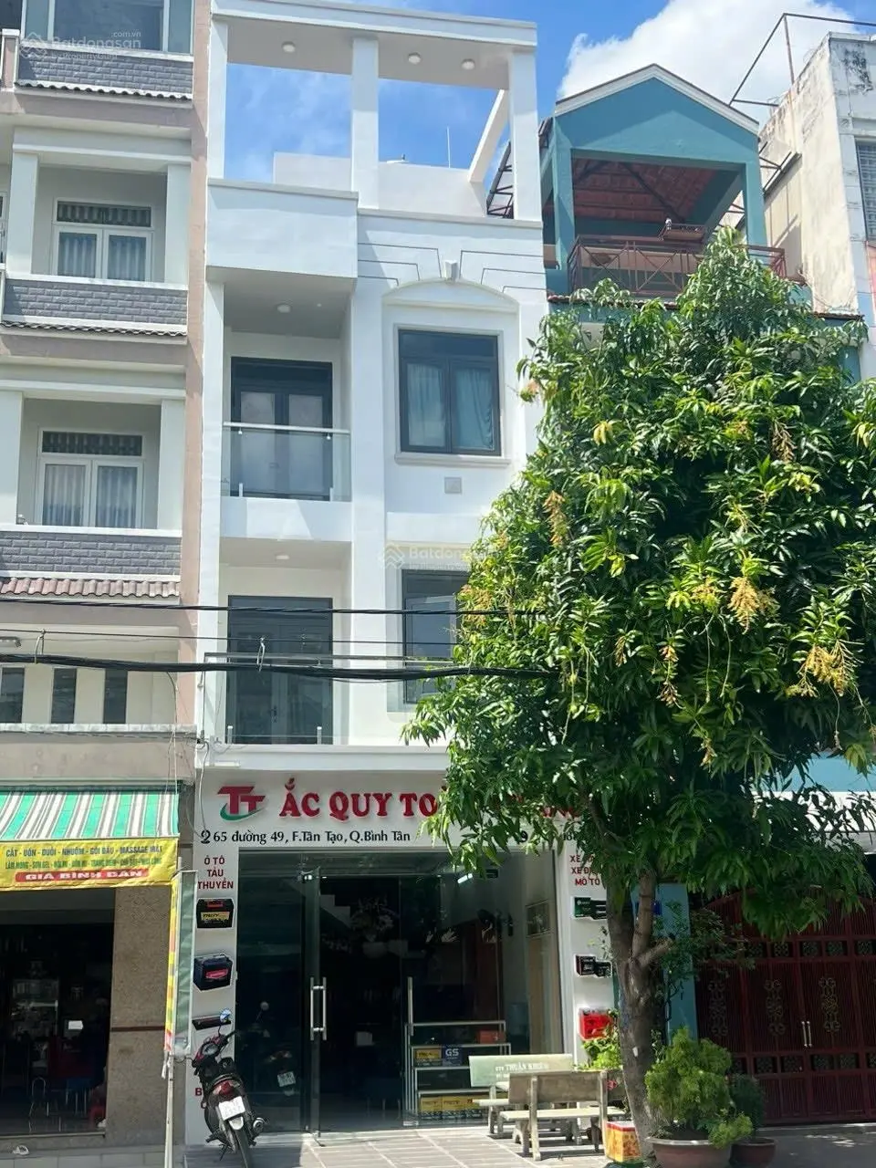 Chính chủ bán nhà mt đường 49, 4PN + 4Wc, giá rẻ chỉ 10,5 tỷ VND