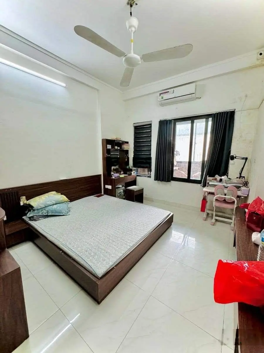 Hiếm 5 tầng rộng đẹp cách ô tô đỗ 1 nhà vị trí đẹp thuận tiện đi lại, Tân Mai, Kim Đồng,Trương Định