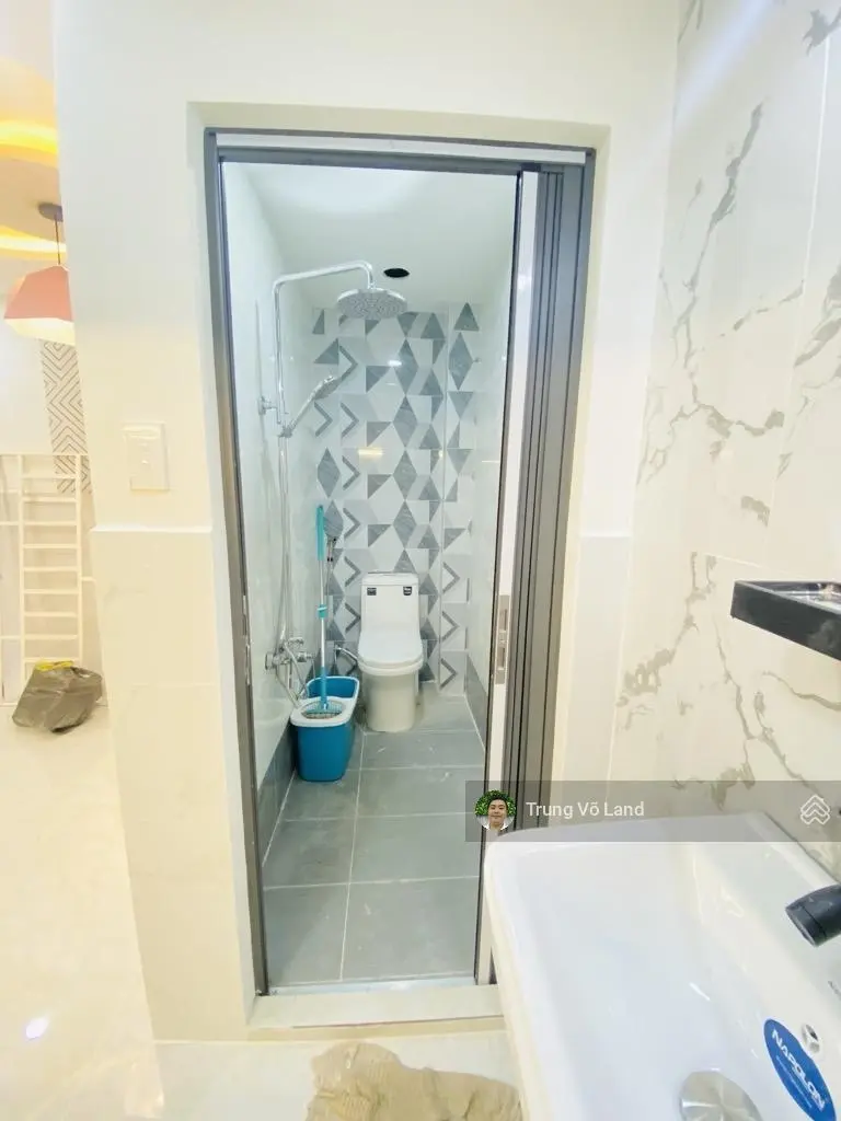 Bán nhà Âu Dương Lân, 3,95 tỷ, 40m2, 2PN, 2WC, pháp lý đầy đủ, mặt tiền 3.5m