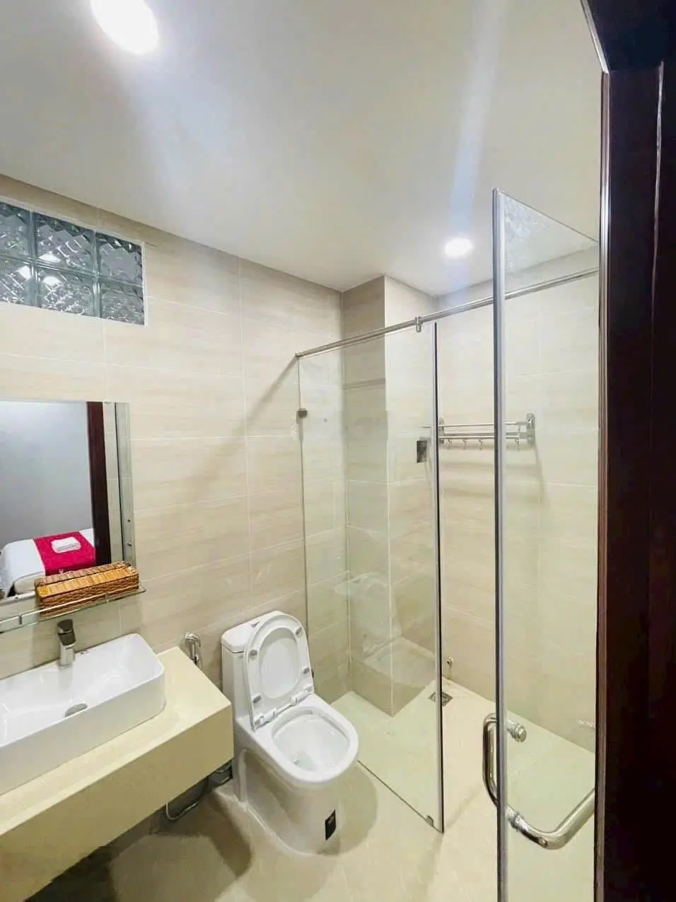 Bán khách sạn đẹp, mới nhất khu Công Ích Quận 7 TP HCM