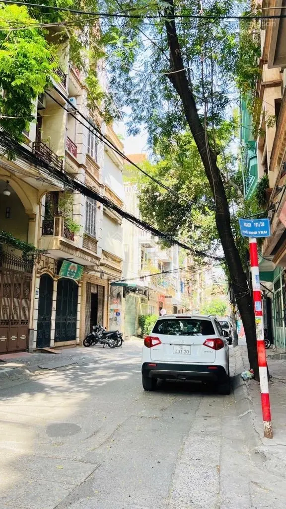 Cực phẩm trung tâm hai bà trưng, 6 tầng thang máy ô tô tránh đỗ ngày đêm, 51,6m2, giá 18,7 tỷ.