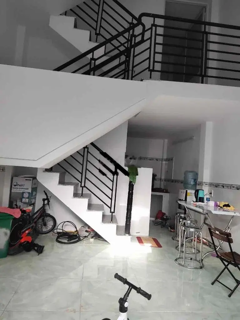 BÁN NHÀ 1 TRỆT, 1 LỮNG, 1 LẦU GIÁ 2,3 TỶ Q12